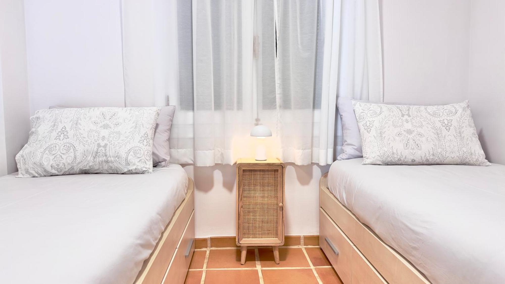 Apto Fully Equiped Con Piscina Y Gratis Parking Альтеа Экстерьер фото